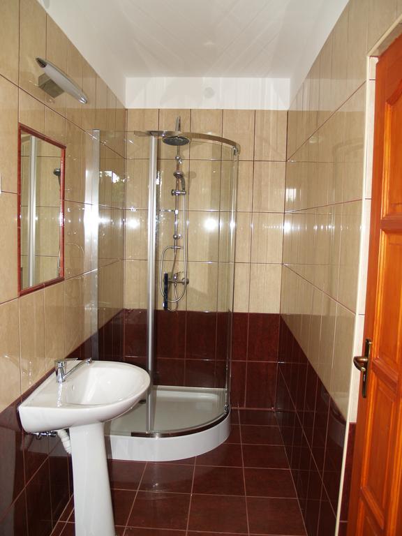 Liliom Apartman Дьюла Екстер'єр фото